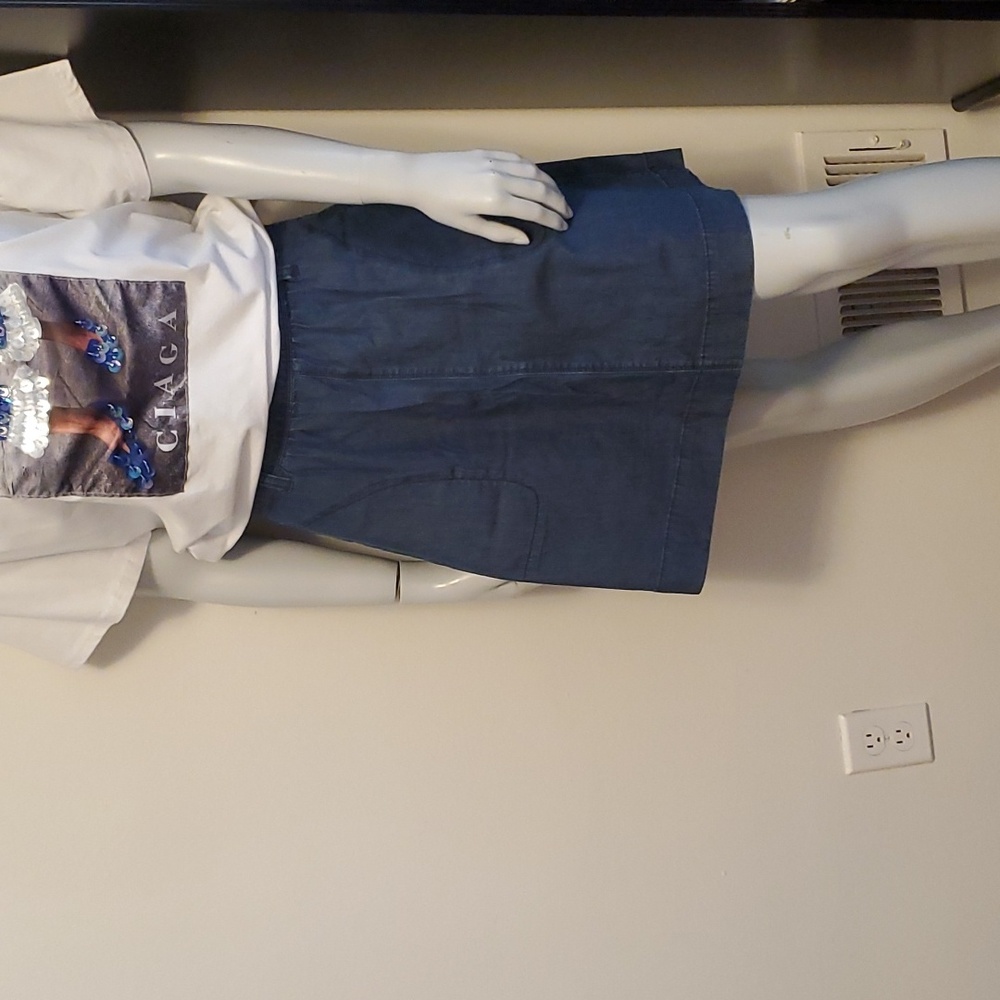 Jean skirt with pockets